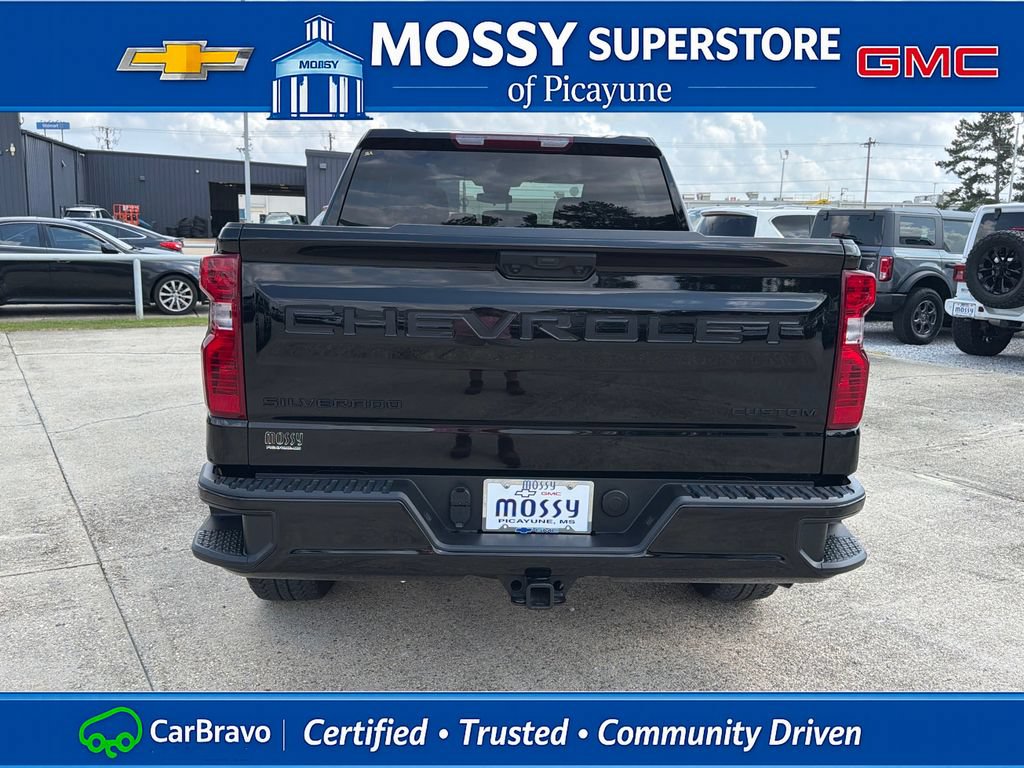Certified 2025 Chevrolet Silverado 1500 Custom w/ Turbomax Blackout Package AWD/4WD image 5