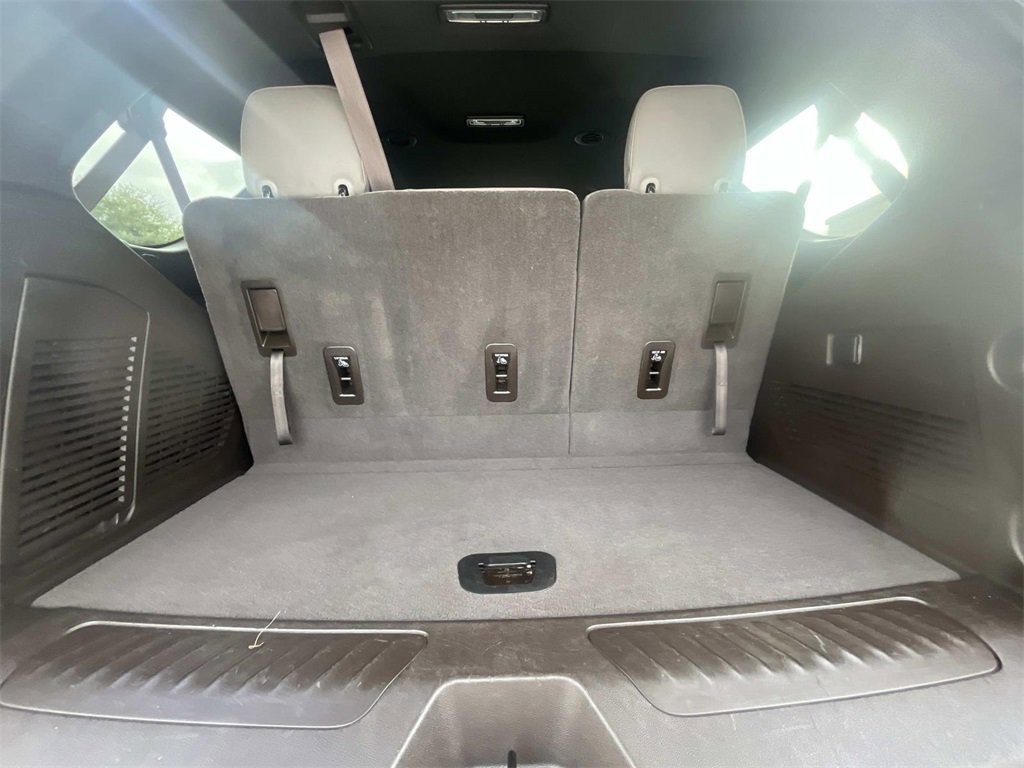 Used 2021 Chevrolet Tahoe LT image 16