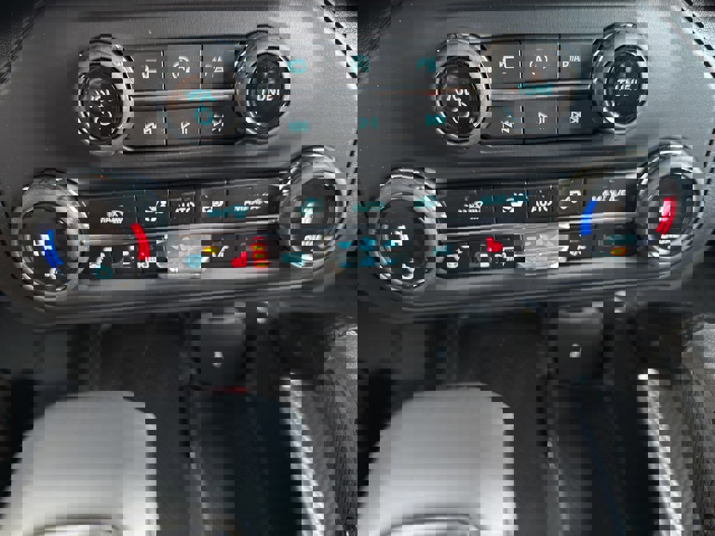 New 2025 Ford Bronco Raptor image 24