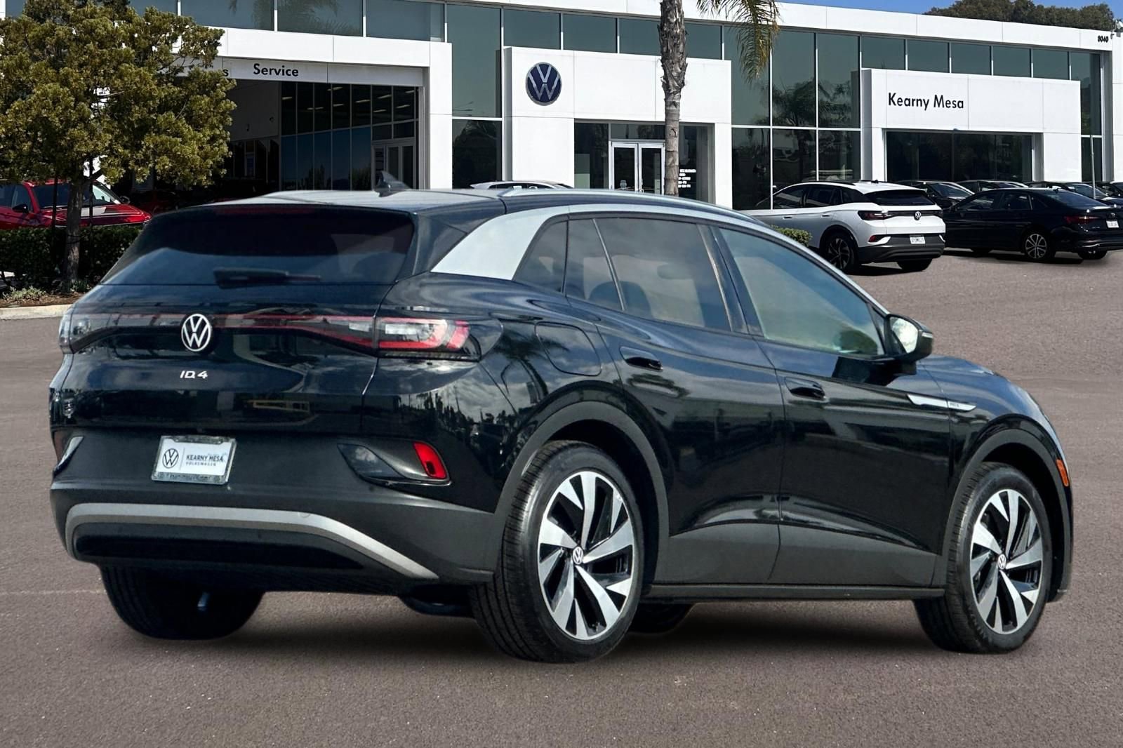 Used 2022 Volkswagen ID.4 Pro S w/ Gradient Package RWD image 4