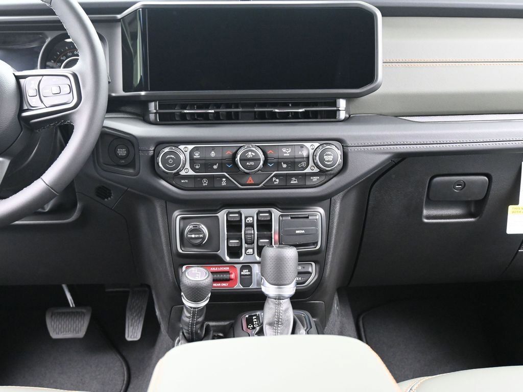 New 2025 Jeep Gladiator Mojave w/ Safety Group image 25