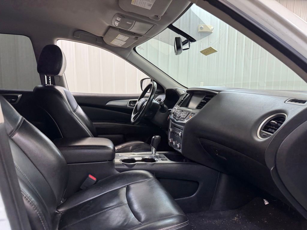 Used 2018 Nissan Pathfinder SL FWD image 28