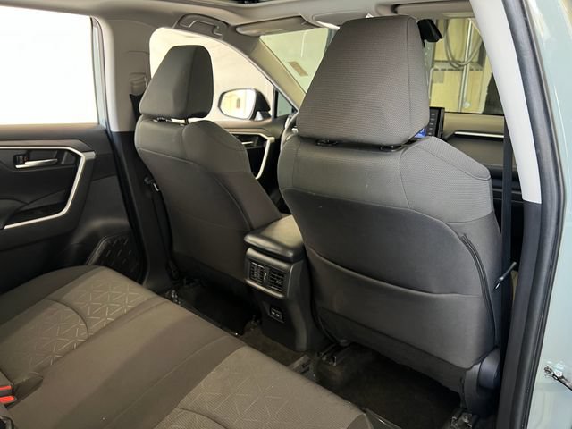 Used 2022 Toyota RAV4 XLE w/ Convenience Package AWD/4WD image 48