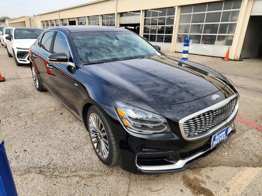 Used 2019 Kia K900 Luxury image 2