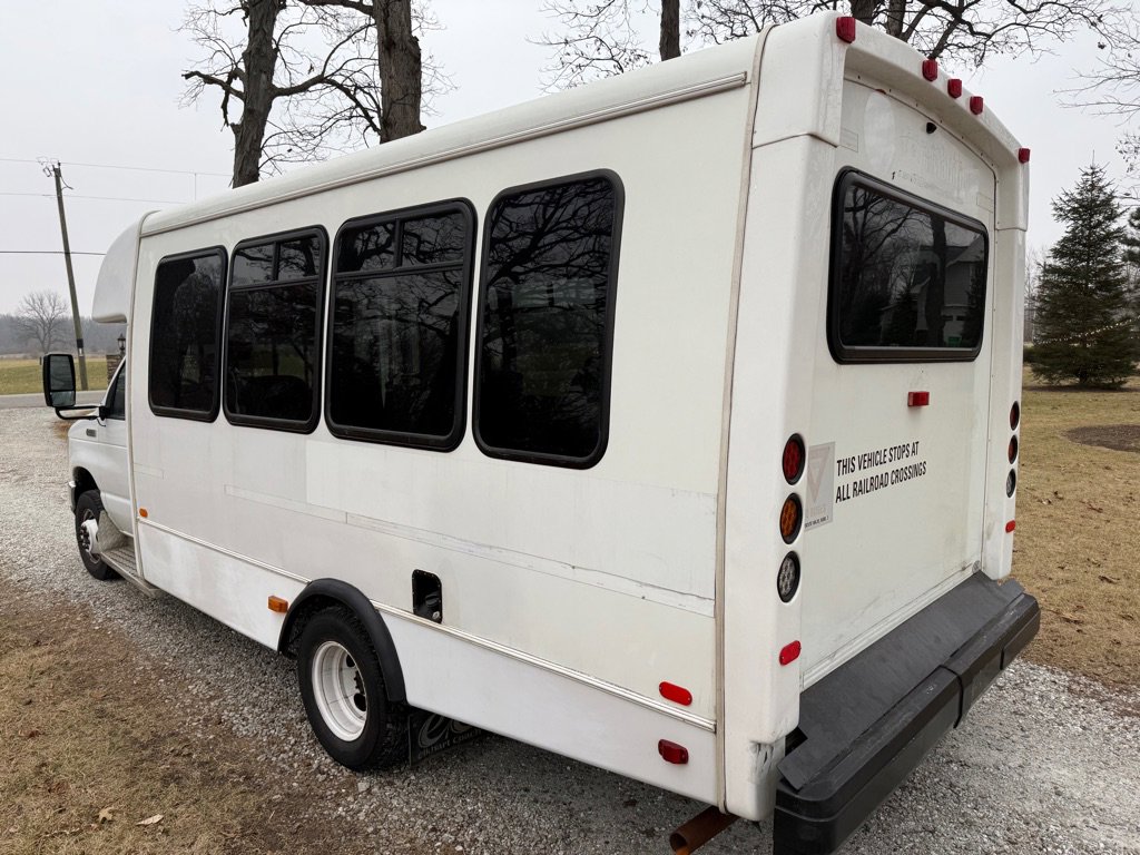 Used 2019 Ford E-450 and Econoline 450 Super Duty w/ Shuttle Bus Prep Package image 9