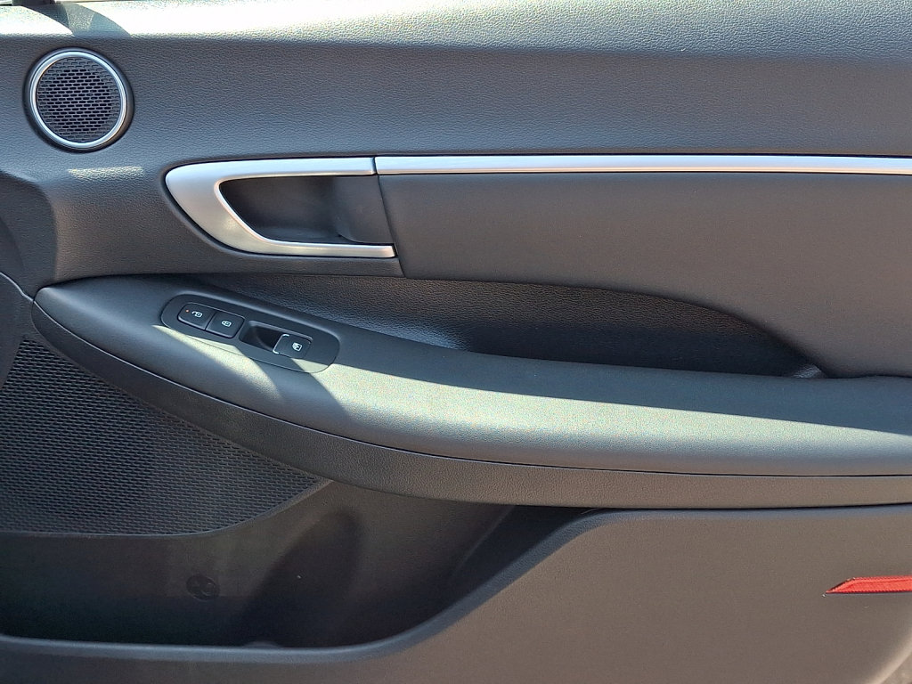 Used 2025 Hyundai Sonata SEL FWD image 10