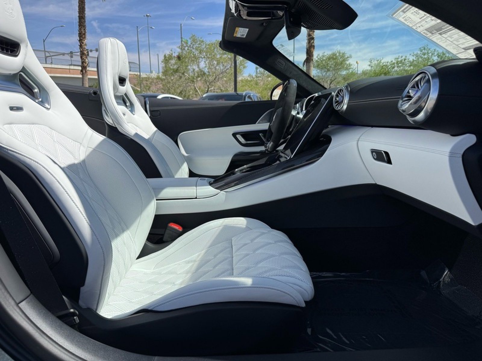 New 2026 Mercedes-Benz SL 63 AMG S e Performance 4MATIC image 21