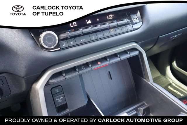 Used 2024 Toyota Tundra Limited AWD/4WD image 17
