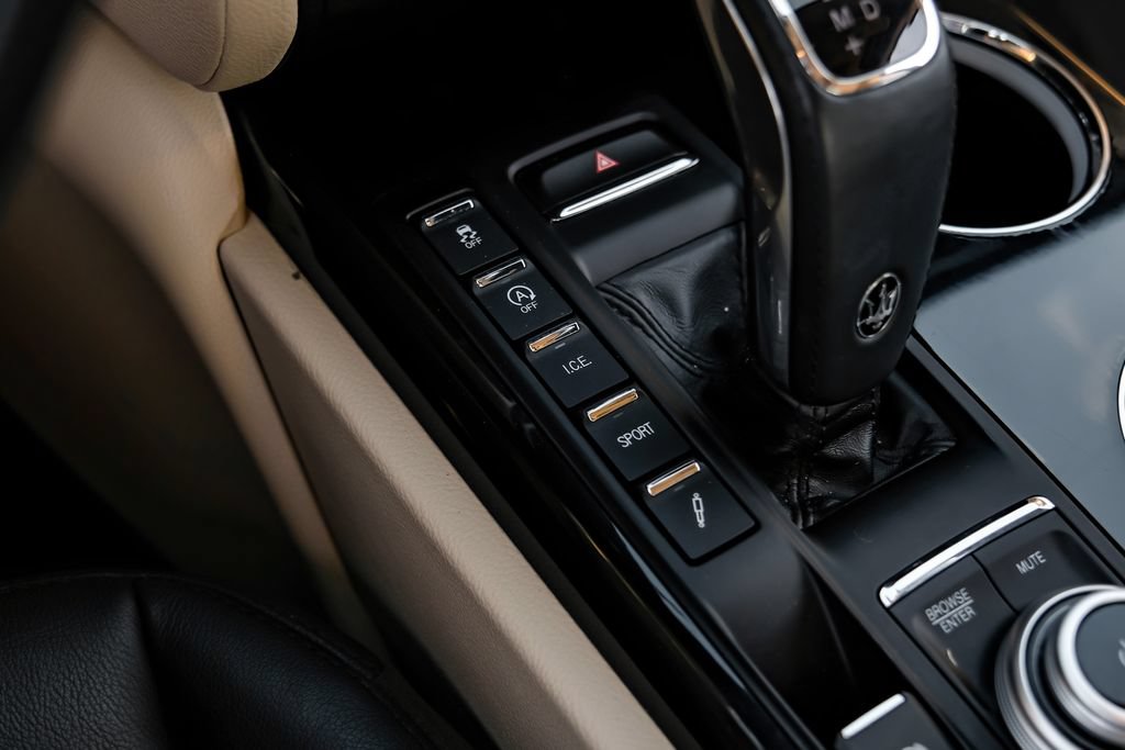 Used 2022 Maserati Quattroporte Modena RWD image 28