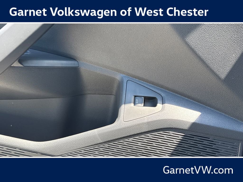 New 2026 Volkswagen Jetta SEL FWD image 33