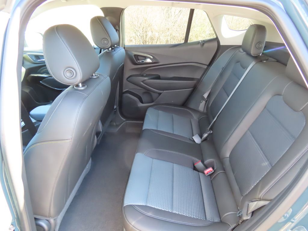 New 2026 Chevrolet Trax LT w/ Driver Confidence Package FWD image 23