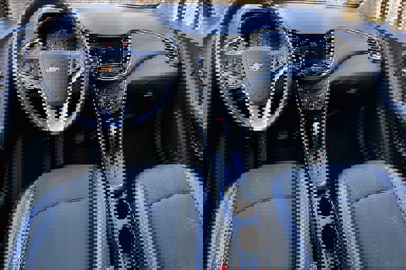 Used 2019 Chevrolet Trax LT w/ LT Convenience Package image 15