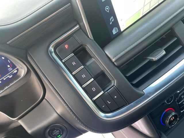 Used 2023 Chevrolet Tahoe Z71 w/ Off-Road Capability Package image 24