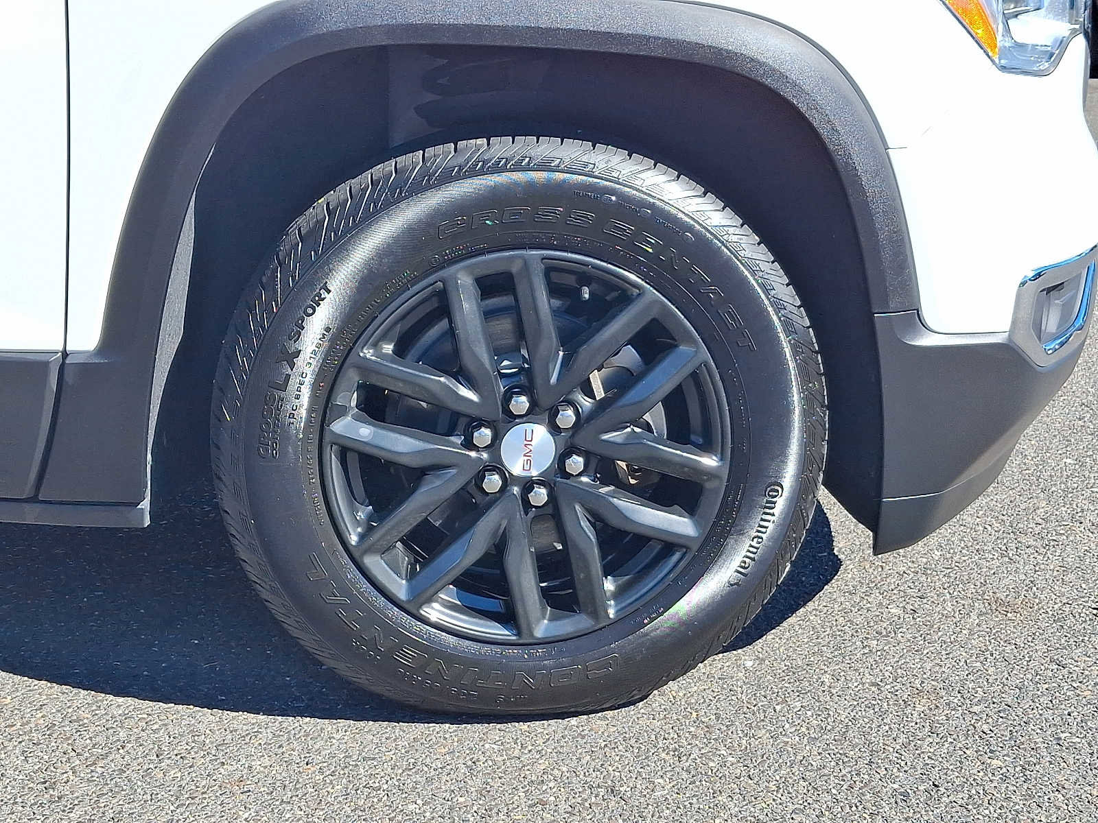 Used 2019 GMC Acadia SLT w/ LPO, Floor Liner Package image 9