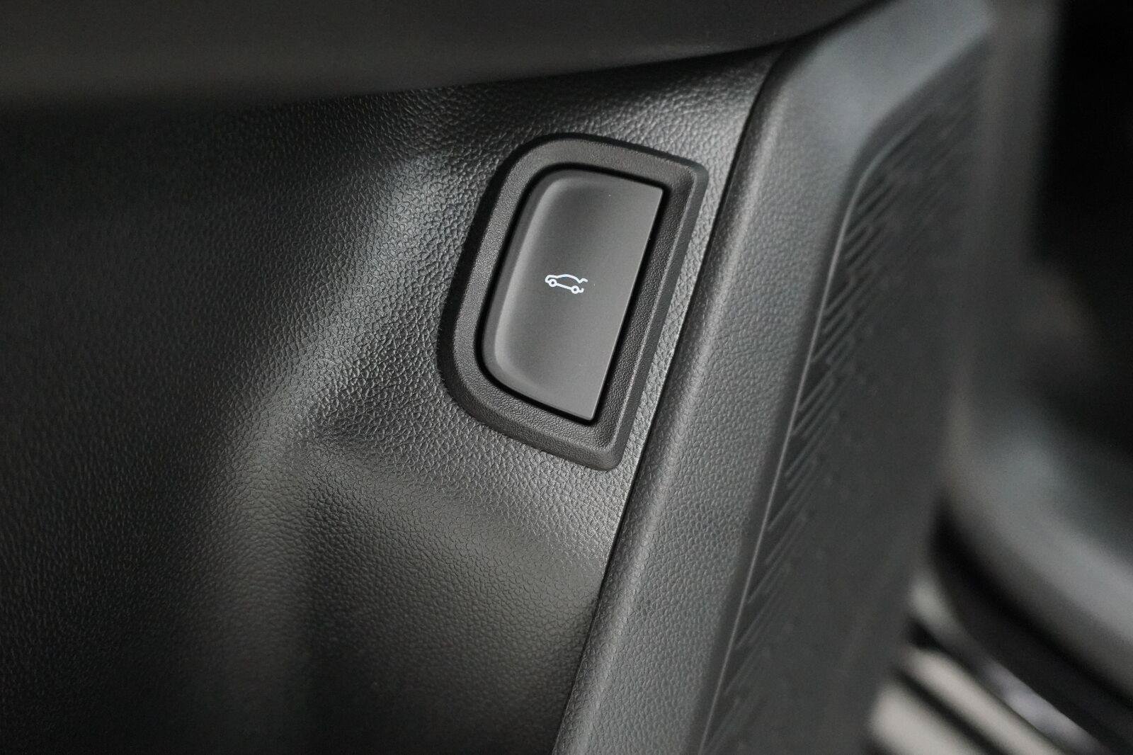 New 2027 Chevrolet Equinox RS w/ Safety and Technology Package FWD image 24