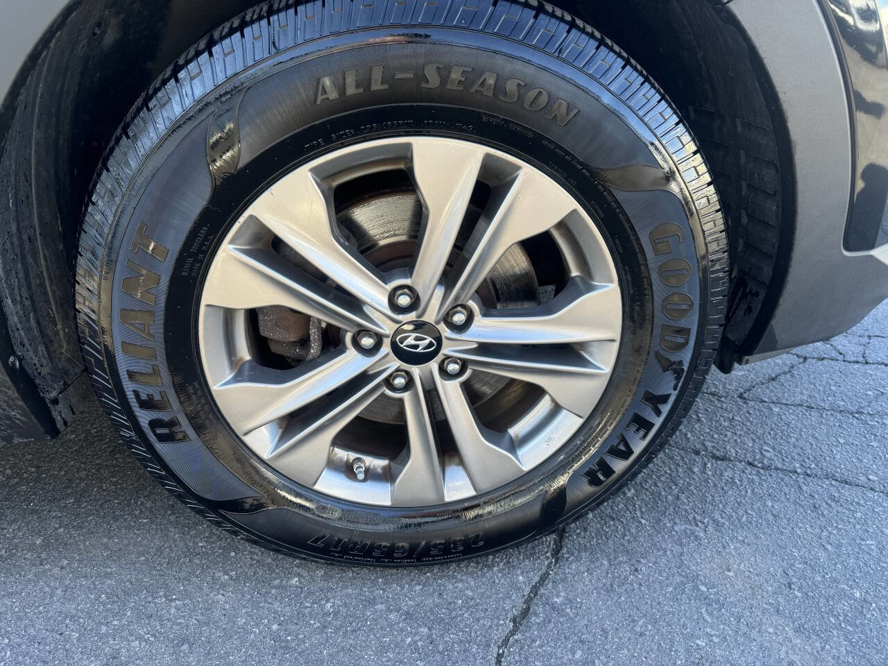 Used 2016 Hyundai Santa Fe Sport AWD/4WD image 30