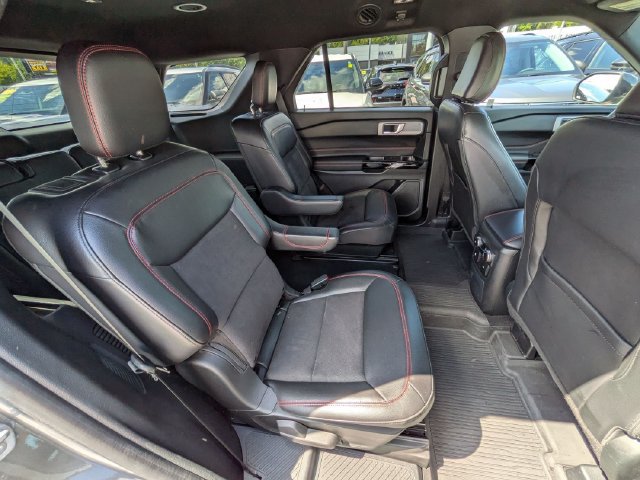 Used 2023 Ford Explorer ST-Line AWD/4WD image 22
