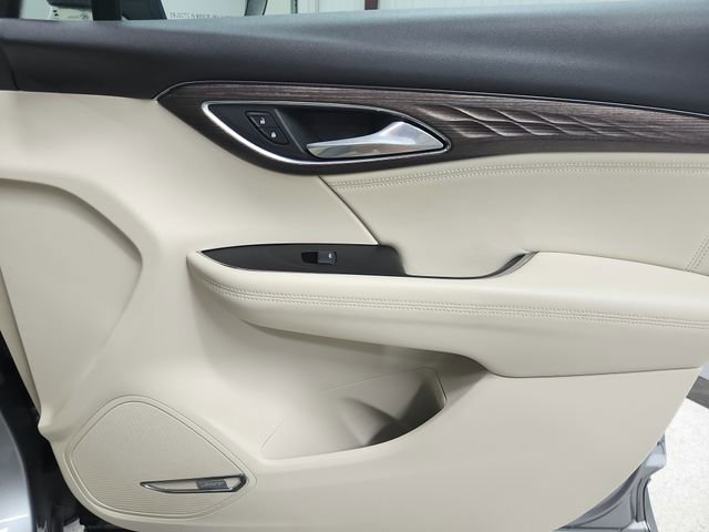 Used 2023 Buick Envision Avenir image 45