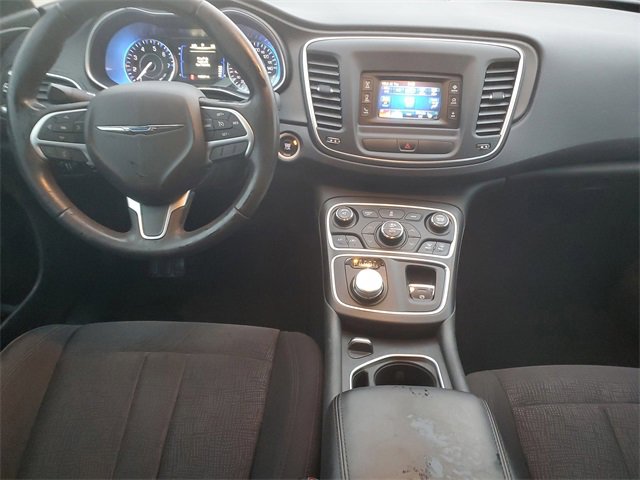 Used 2015 Chrysler 200 Limited w/ Convenience Group image 10