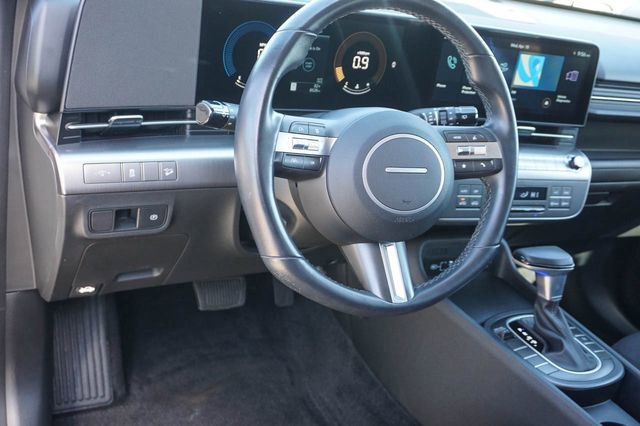 Used 2025 Hyundai Kona SEL image 10