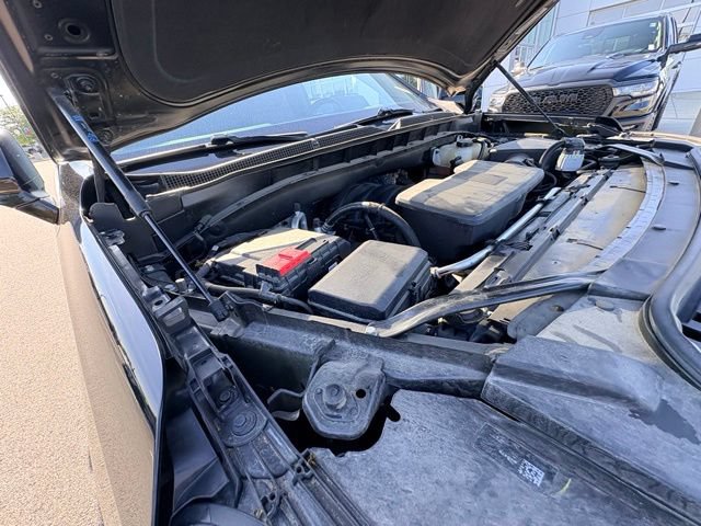 Used 2025 Chevrolet Tahoe LT AWD/4WD image 32
