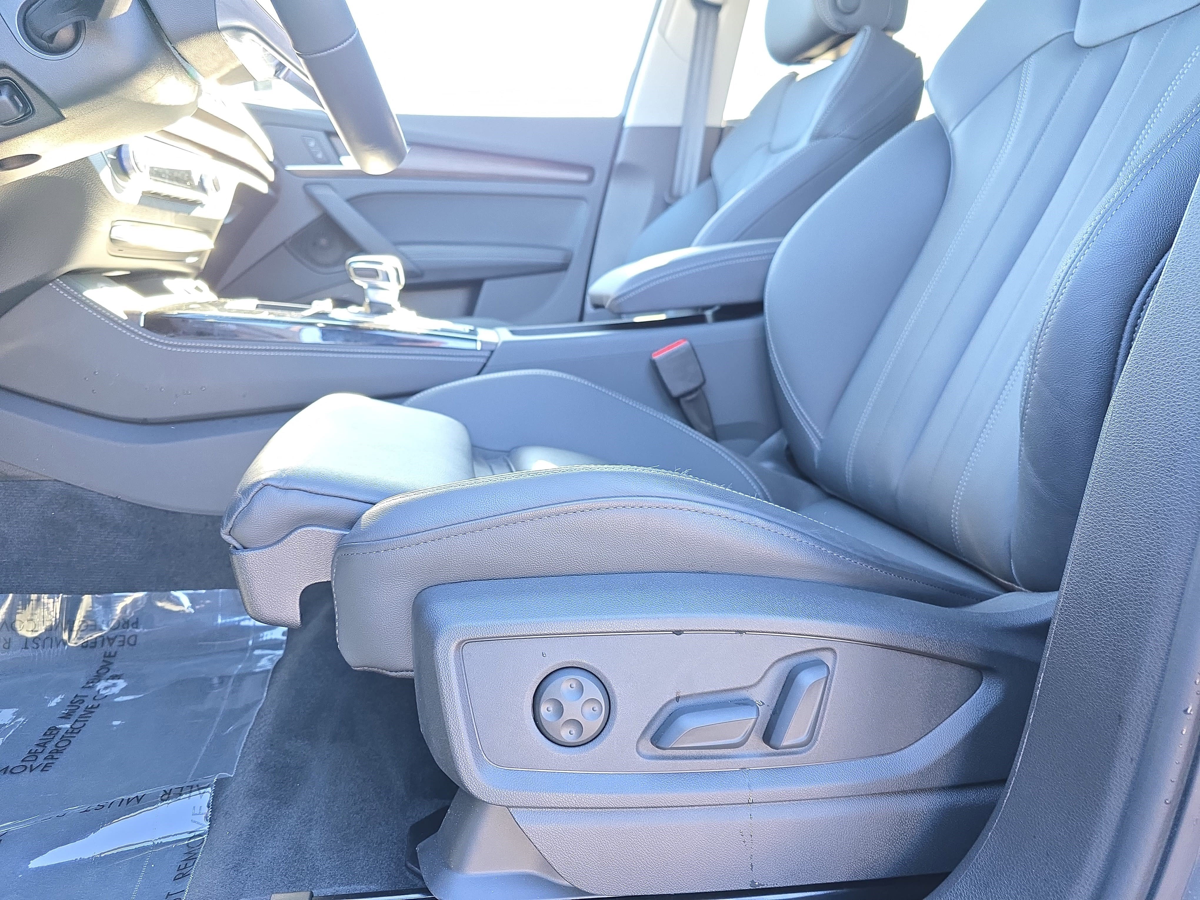 Certified 2025 Audi Q5 2.0T Premium Plus w/ Premium Plus Package image 27