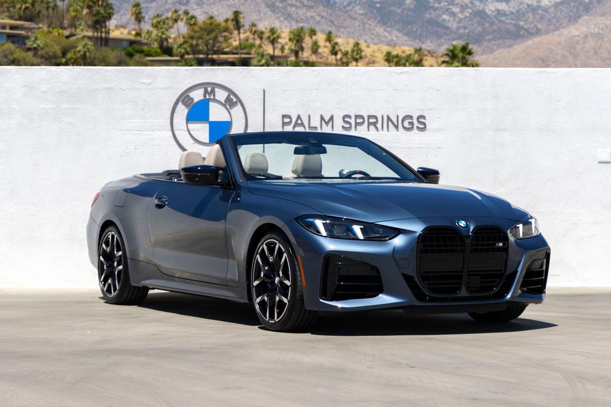 Certified 2025 BMW M440i Convertible w/ Premium Package RWD image 2