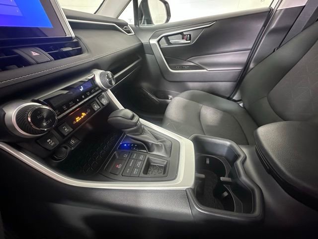 Used 2025 Toyota RAV4 XLE w/ Convenience Package AWD/4WD image 29
