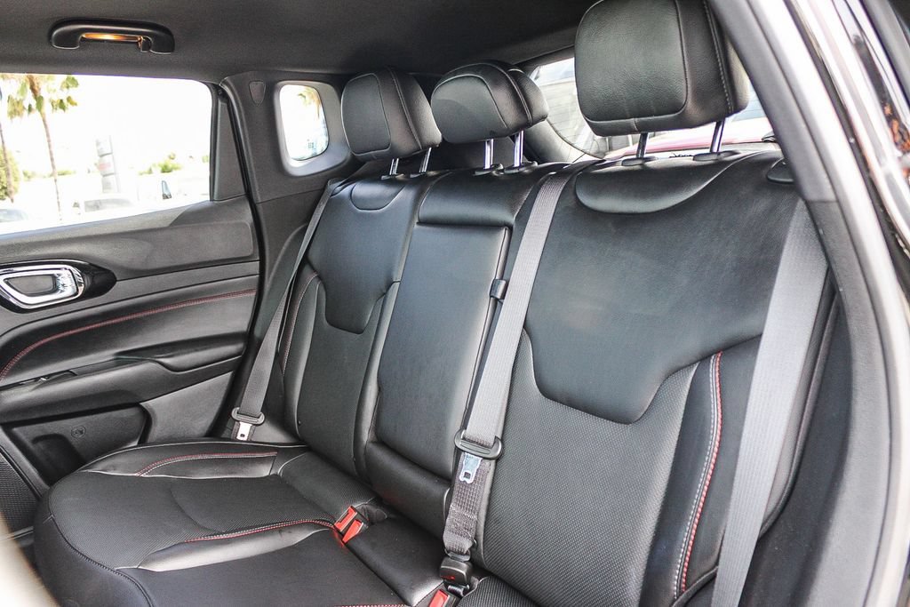 Used 2023 Jeep Compass Trailhawk w/ Trailhawk Elite Group AWD/4WD image 19