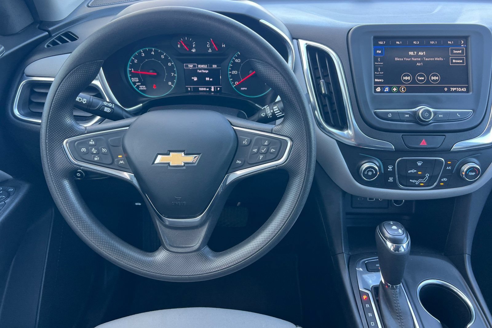 Used 2021 Chevrolet Equinox LS w/ LPO, Blackout Package AWD/4WD image 11