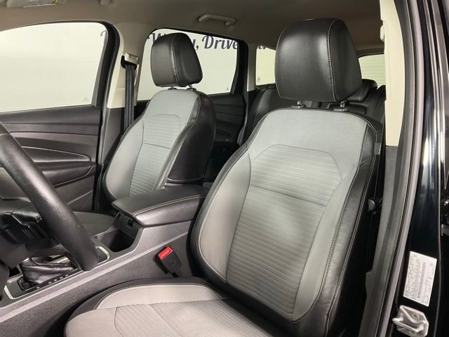 Used 2017 Ford Escape SE w/ Equipment Group 201A image 14