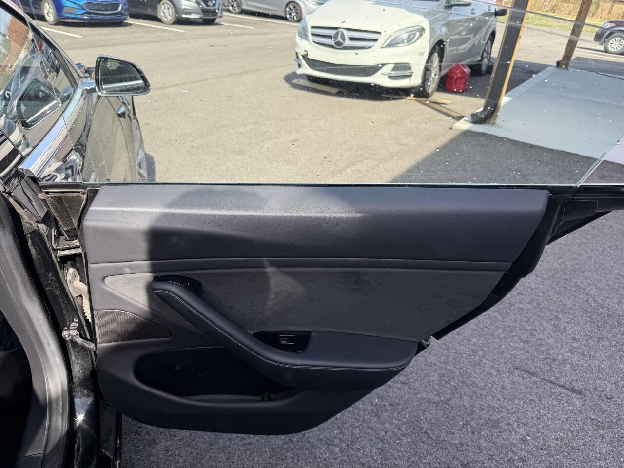 Used 2018 Tesla Model 3 image 16