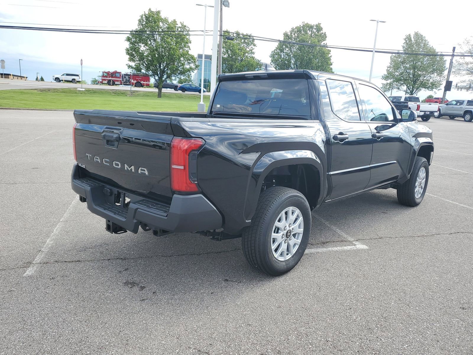 New 2026 Toyota Tacoma SR AWD/4WD image 4