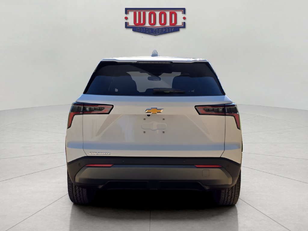 New 2027 Chevrolet Equinox LT FWD image 3