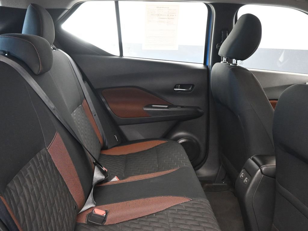 Used 2023 Nissan Kicks SR image 13