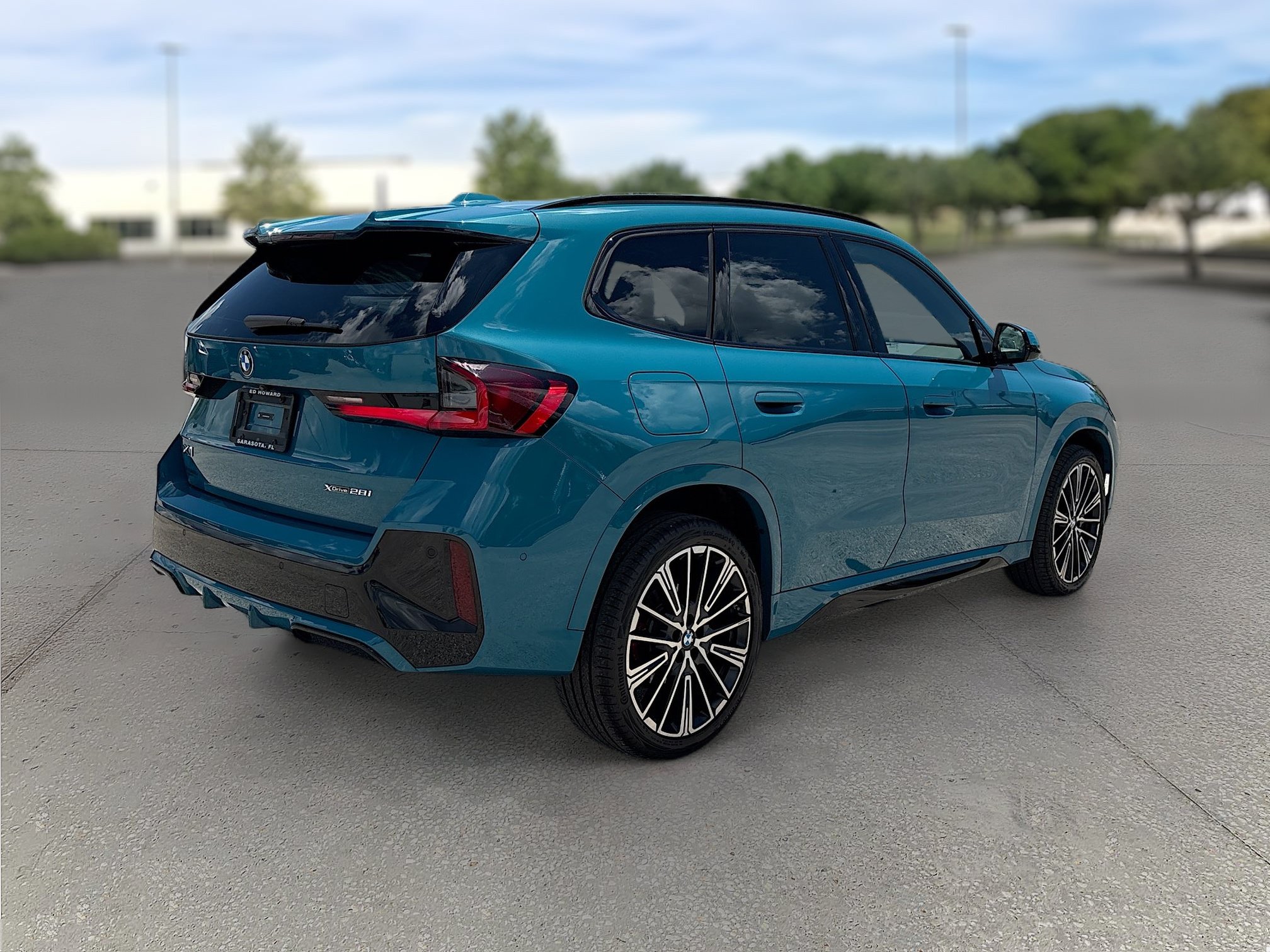 Used 2024 BMW X1 xDrive28i AWD/4WD image 8