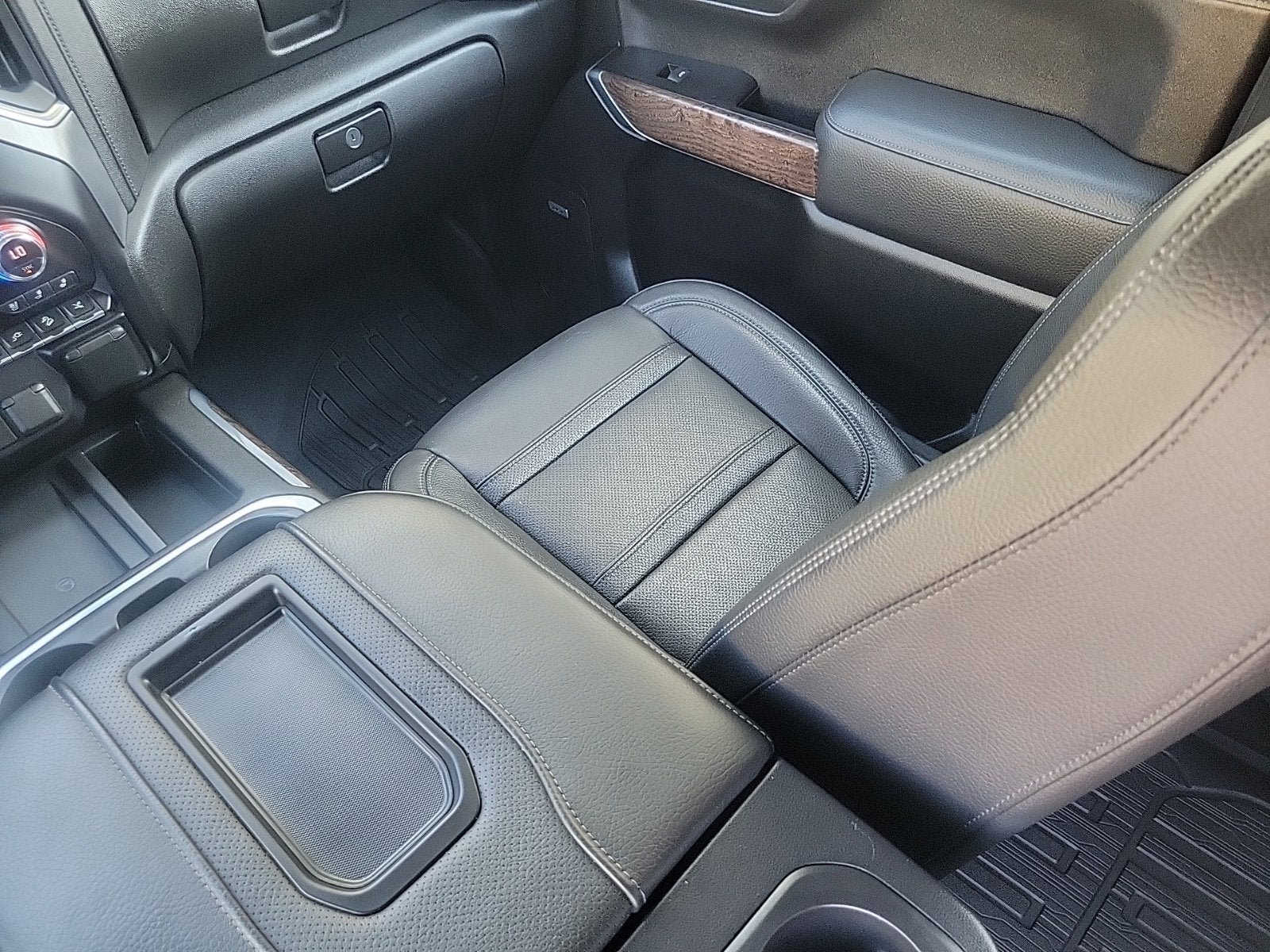 Used 2021 GMC Sierra 1500 Denali w/ Denali Ultimate Package AWD/4WD image 18