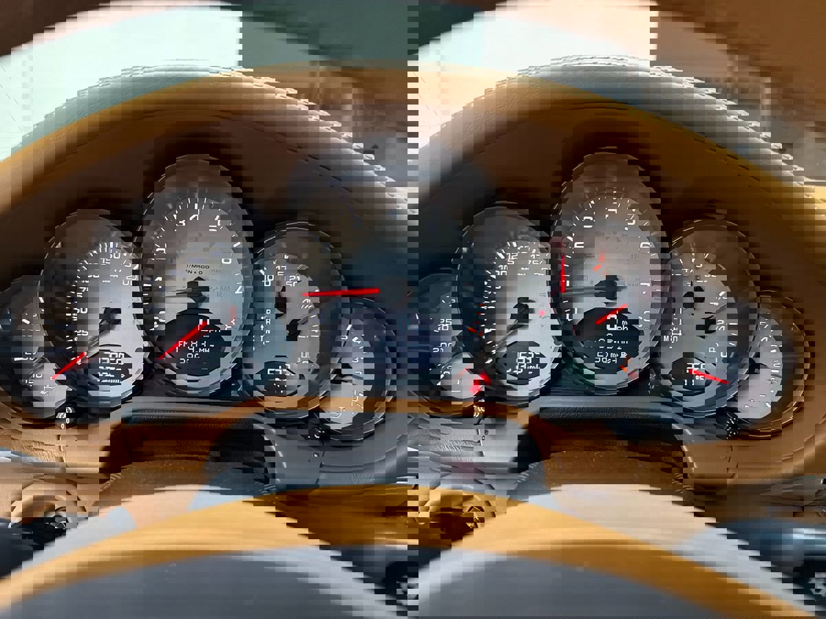 Used 2010 Porsche 911 Carrera 4S image 14