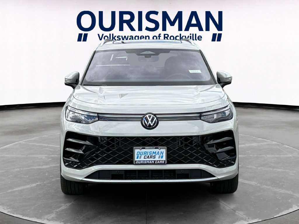 New 2026 Volkswagen Tiguan SEL R-Line AWD/4WD image 8