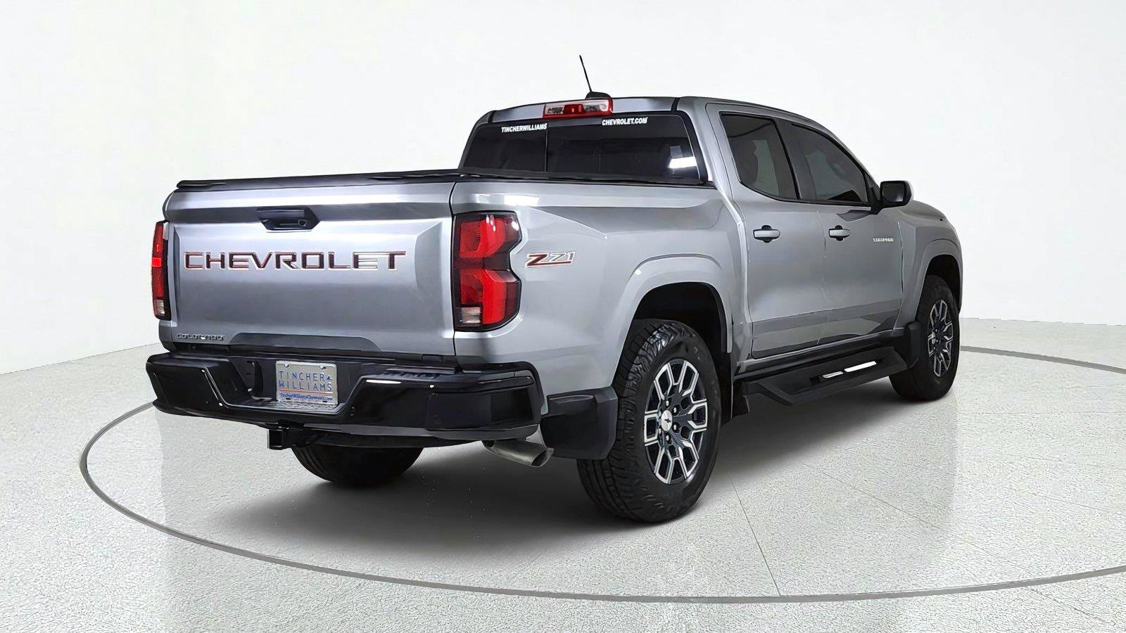 Used 2024 Chevrolet Colorado Z71 w/ Z71 Convenience Package 2 AWD/4WD image 6