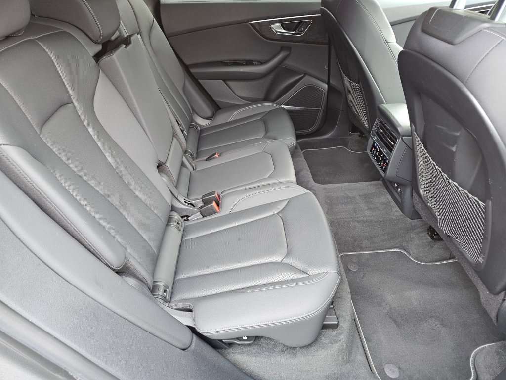 Used 2019 Audi Q8 Prestige w/ Towing Package image 27