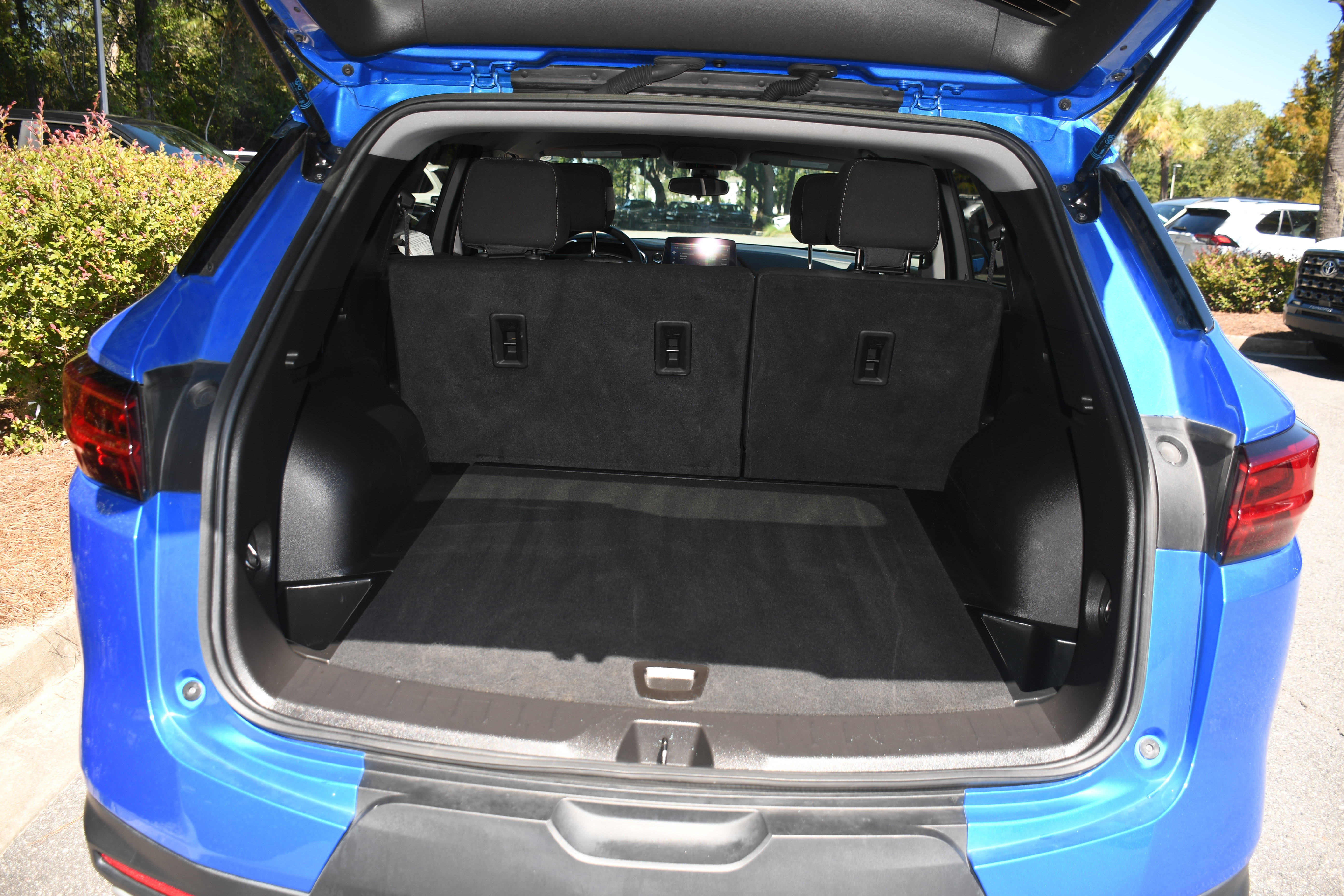 Used 2025 Chevrolet Blazer LT AWD/4WD image 17