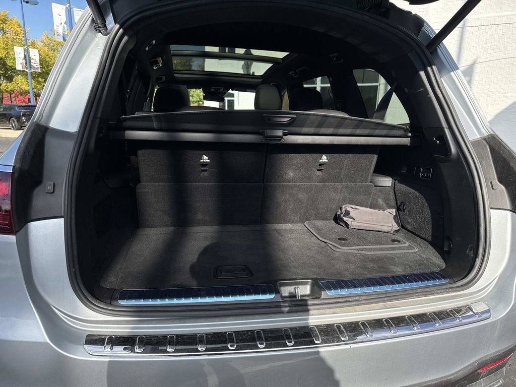Used 2025 Mercedes-Benz GLS 450 4MATIC image 6