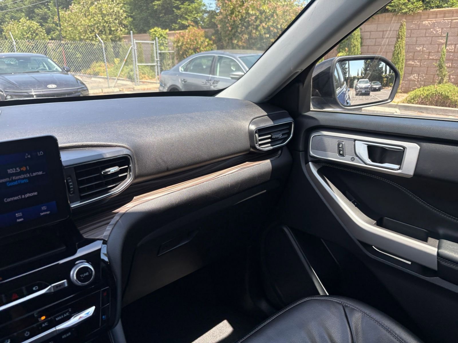 Used 2023 Ford Explorer Limited RWD image 39