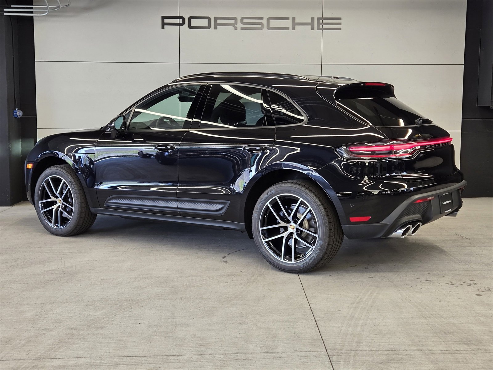 New 2025 Porsche Macan image 3