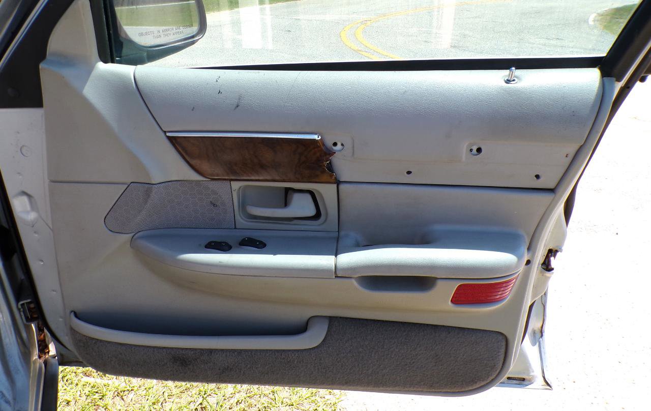 Used 1999 Mercury Grand Marquis GS RWD image 15