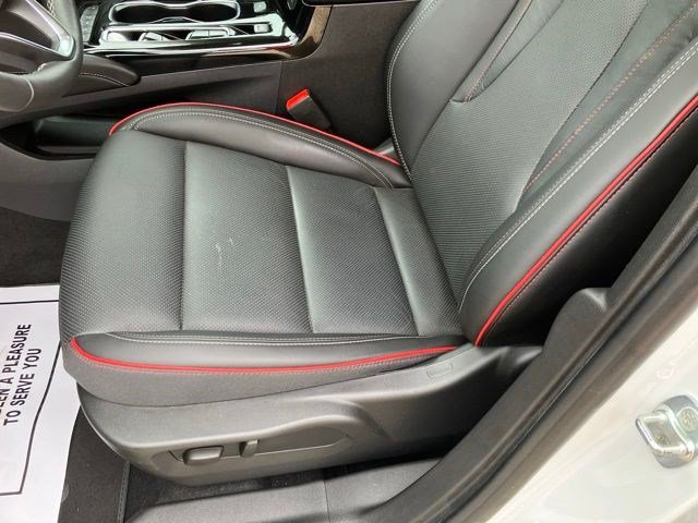 Used 2023 Buick Envision Essence w/ Sport Touring Package AWD/4WD image 12