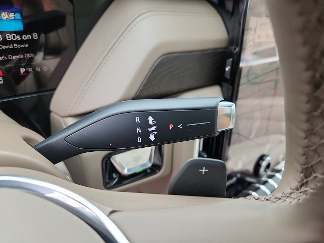 New 2026 GMC Yukon Denali w/ Sun & Power Step Package AWD/4WD image 11