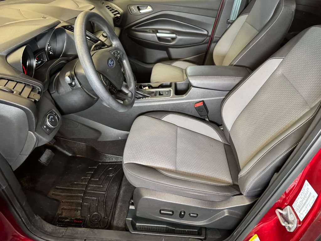 Used 2019 Ford Escape SE FWD image 18