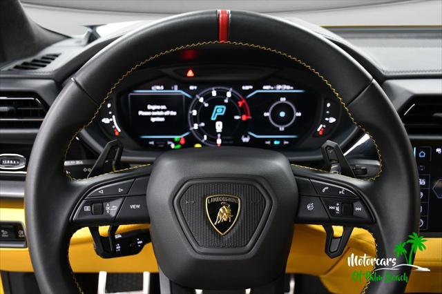 Used 2025 Lamborghini Urus SE AWD/4WD image 42
